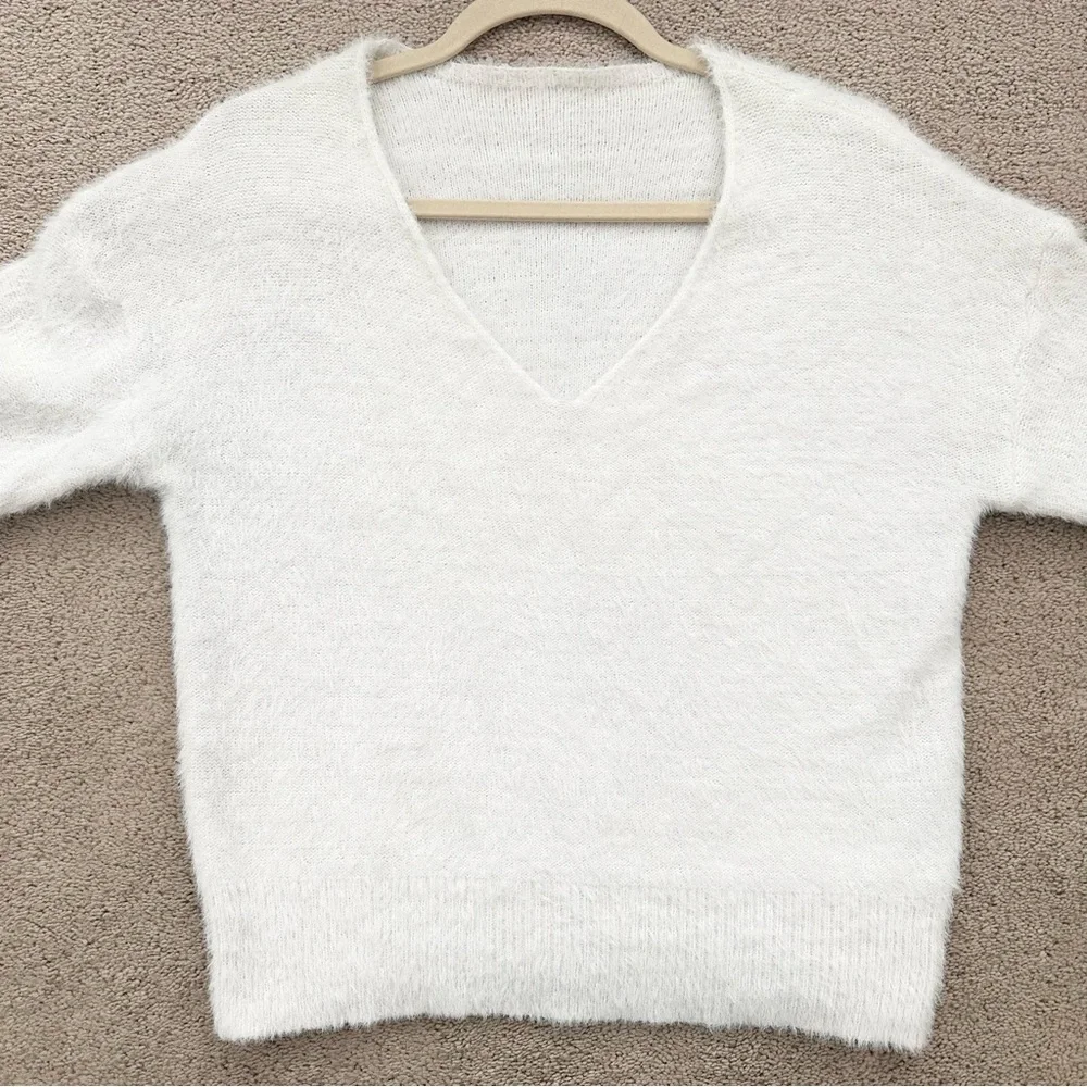 Fluffy White V-Neck Lightweight Fuzzy Sweater - Fall / Holiday / Soft & Cozy